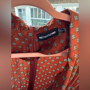 Pretty Little Thing jumper